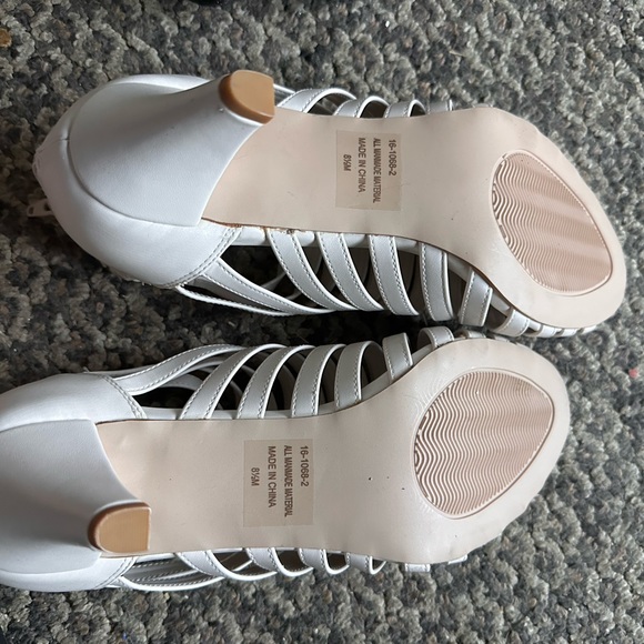 Women’s 8 1/2 ComfortView Brand Strappy Heels - Picture 7 of 8